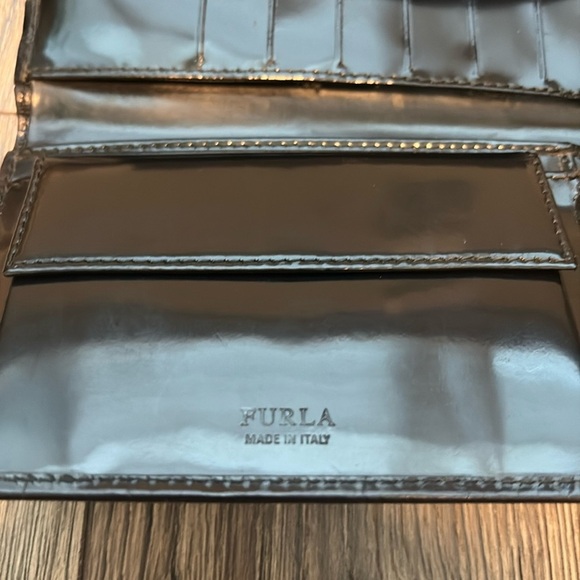 Vintage, Furla Double Snap Wallet, Black Patent Leather, Made In Italy, EUC - Picture 6 of 8